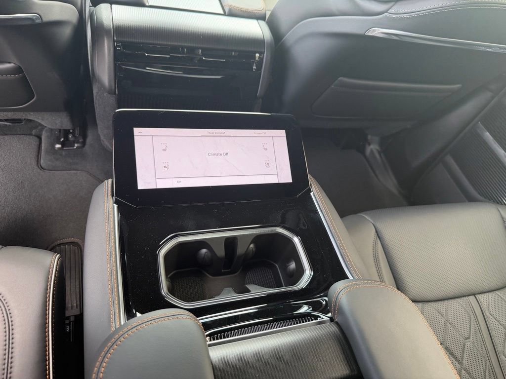 New 2026 Jeep Grand Wagoneer Summit AWD/4WD image 29