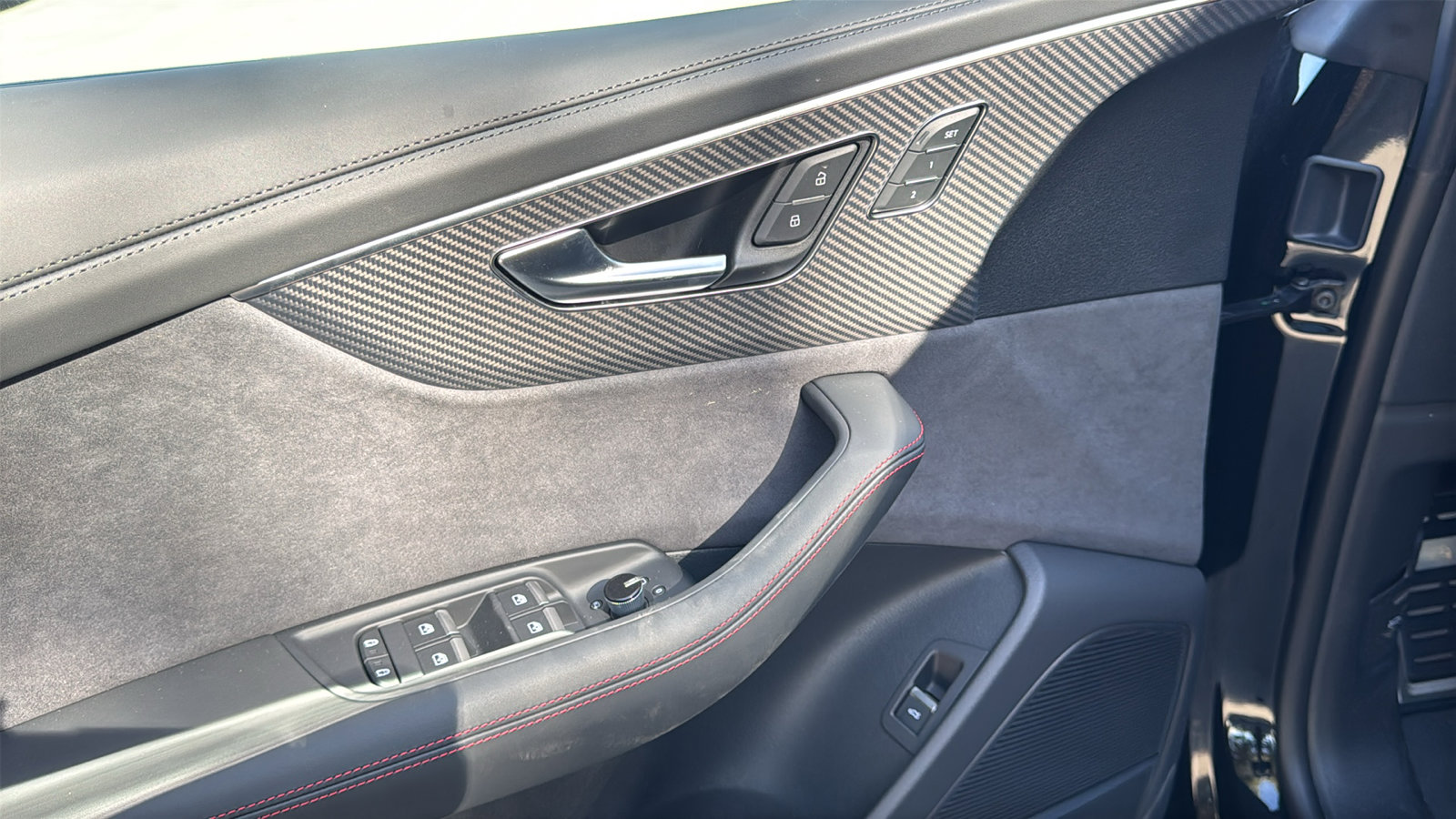 New 2026 Audi SQ8 Prestige image 13