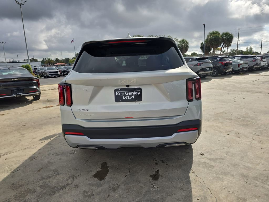 New 2026 Kia Sorento LX image 7
