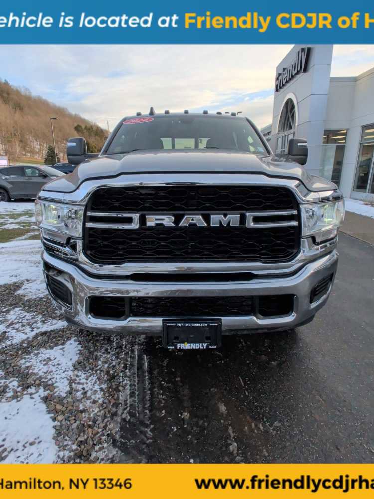 Used 2024 RAM 2500 Tradesman w/ Chrome Appearance Group image 7