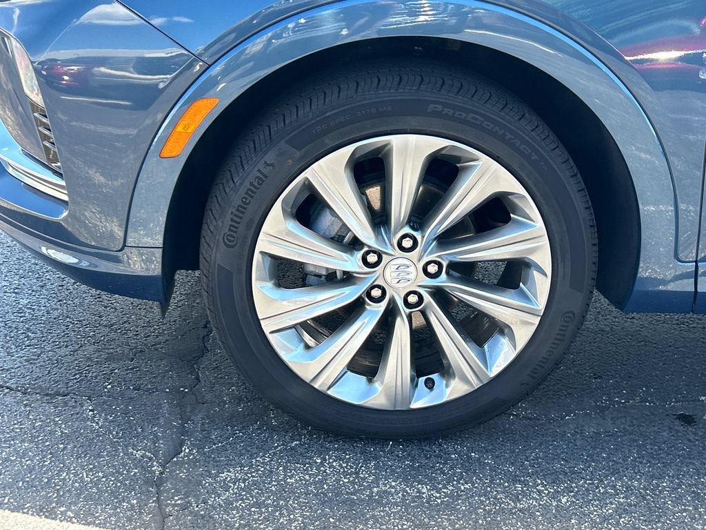 Certified 2025 Buick Envista Avenir FWD image 13