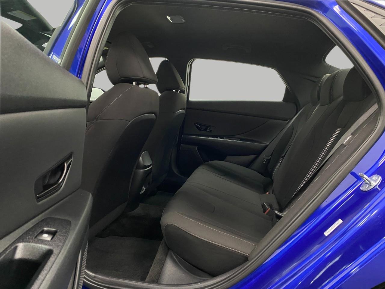 Certified 2025 Hyundai Elantra Sport image 26