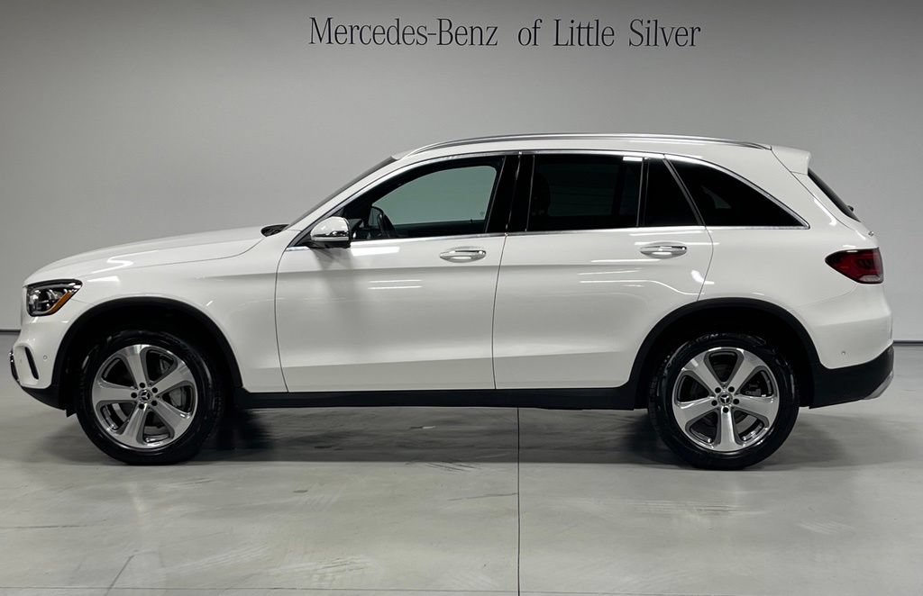 Certified 2022 Mercedes-Benz GLC 300 4MATIC image 2