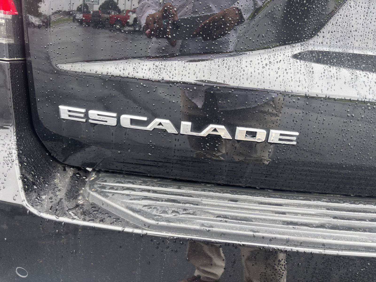 Used 2021 Cadillac Escalade ESV Premium Luxury Platinum AWD/4WD image 28