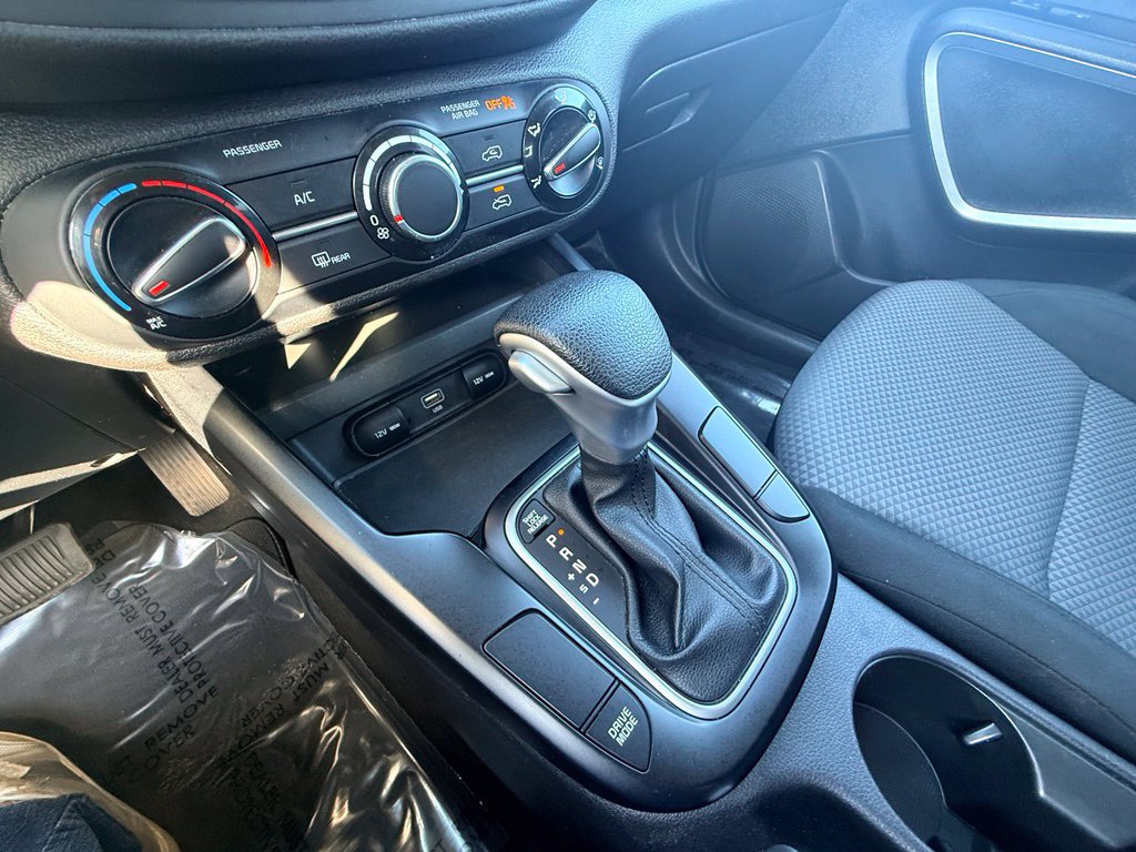 Used 2023 Kia Soul LX w/ Option Group 015 FWD image 22