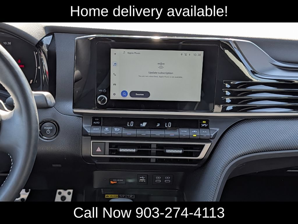 Used 2026 Toyota Camry SE FWD image 15
