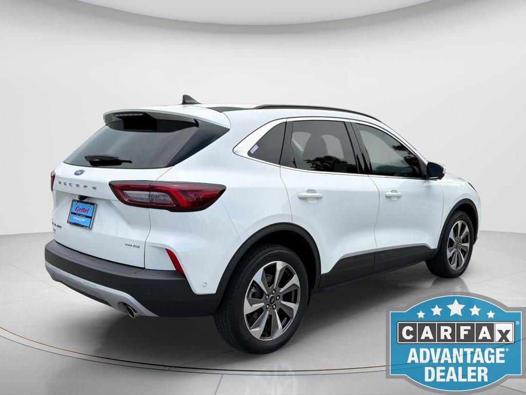 Used 2023 Ford Escape Platinum w/ Premium Technology Package AWD/4WD image 5