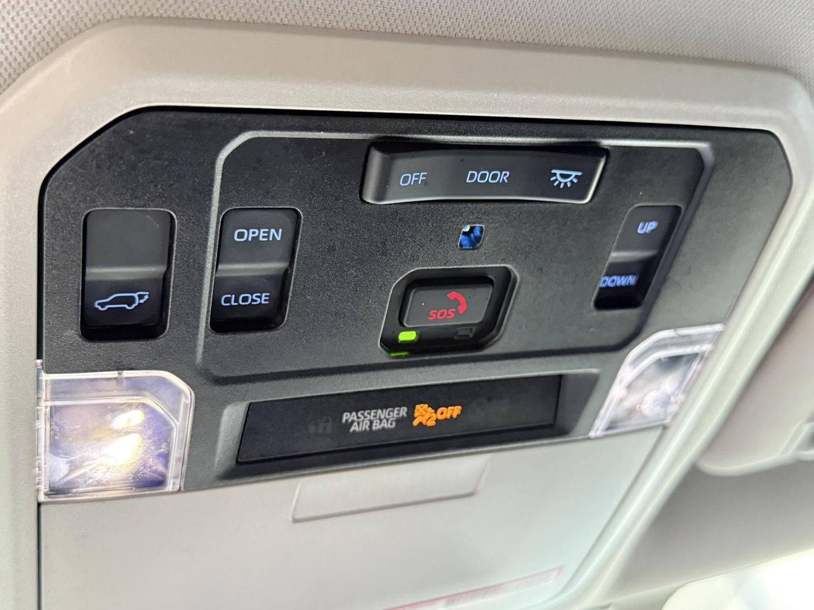 Used 2023 Toyota Sequoia Limited image 31