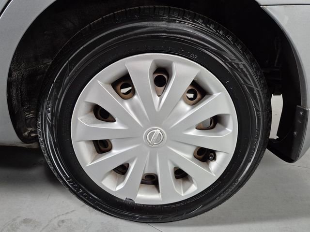 Used 2014 Nissan Versa S Plus FWD image 11
