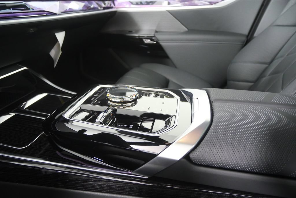 New 2026 BMW i7 xDrive60 AWD/4WD image 22