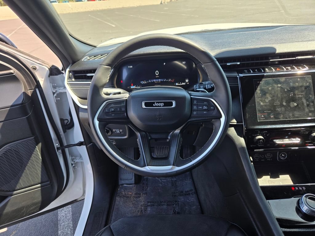 Used 2024 Jeep Grand Cherokee Altitude AWD/4WD image 18