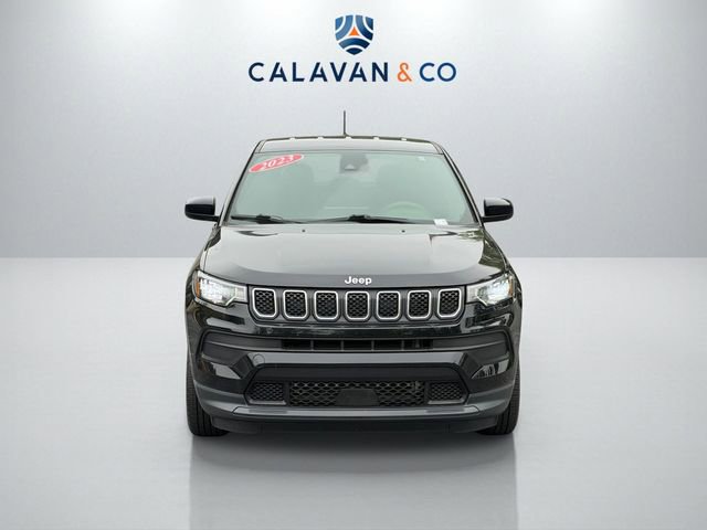 Used 2023 Jeep Compass Sport AWD/4WD image 2