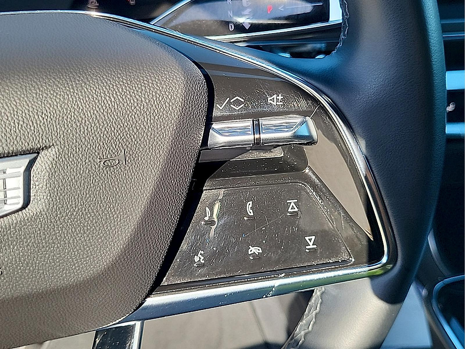 Certified 2024 Cadillac Lyriq Tech AWD/4WD image 19