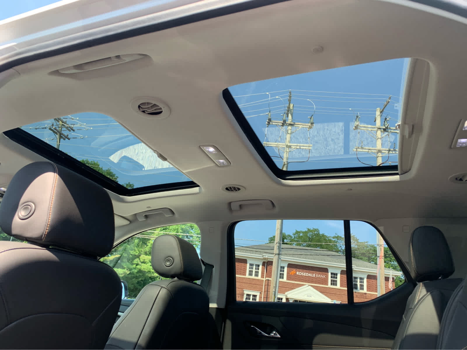 Used 2020 Chevrolet Traverse Premier AWD/4WD image 27