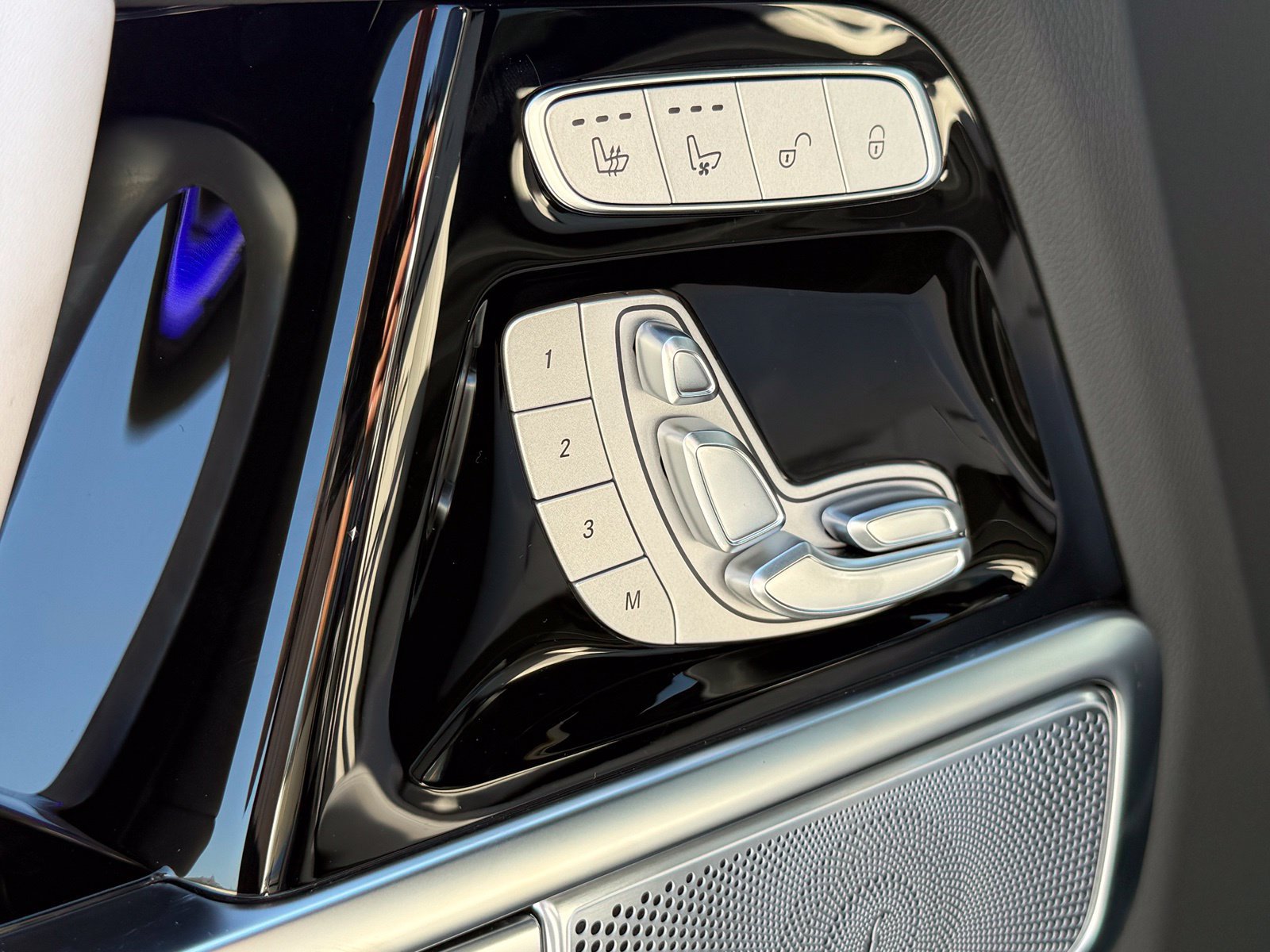 New 2026 Mercedes-Benz G 63 AMG 4MATIC image 16