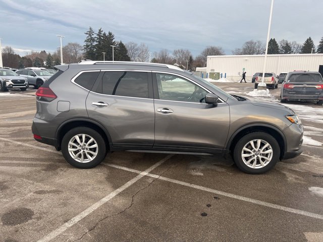 Used 2020 Nissan Rogue SV image 19