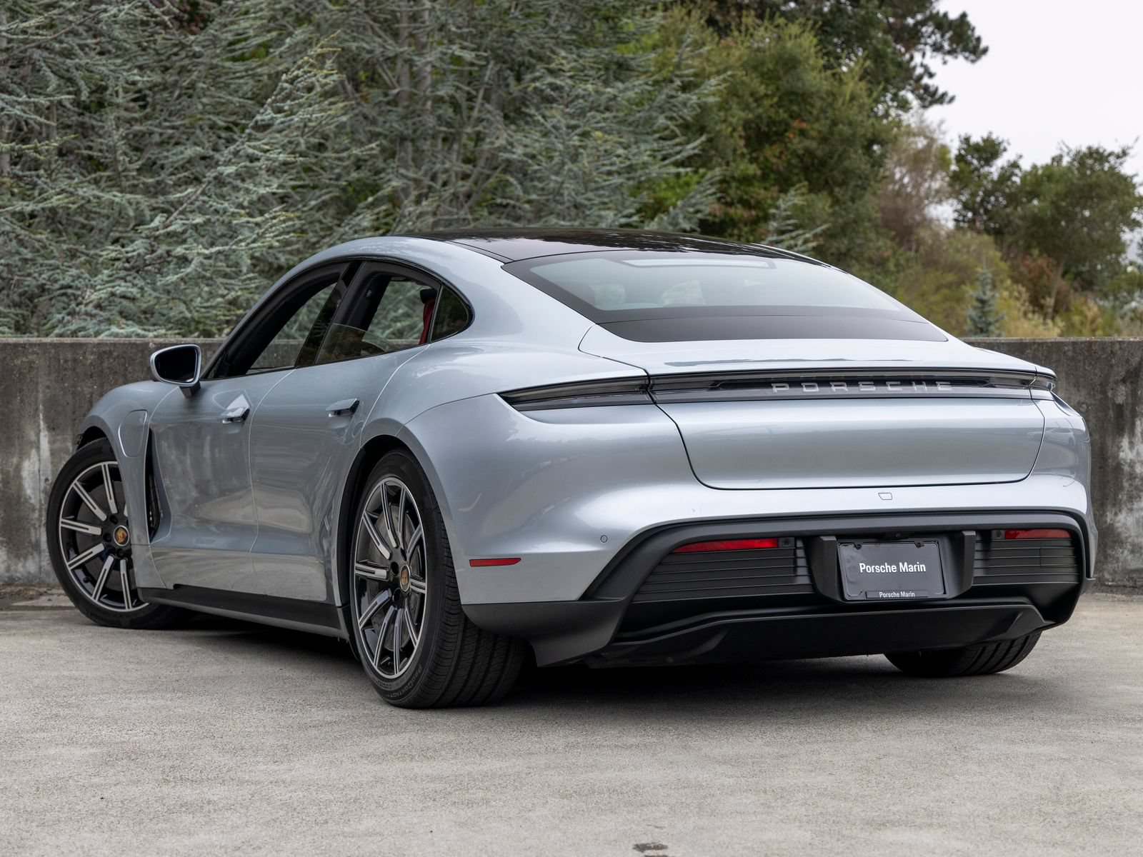 Certified 2021 Porsche Taycan 4S w/ Premium Package AWD/4WD image 3