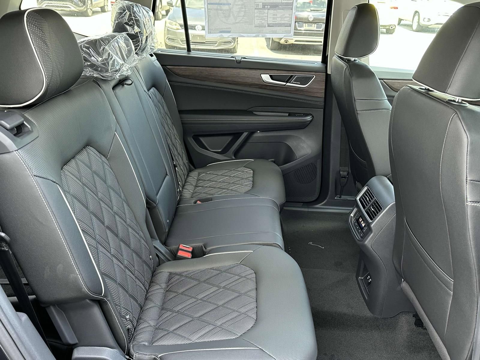 New 2026 Volkswagen Atlas SEL Premium R-Line image 14