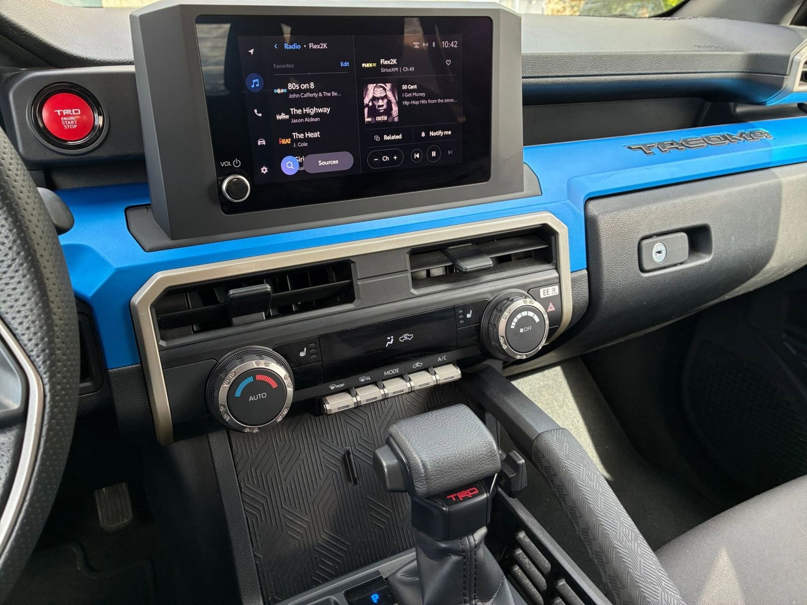 Used 2025 Toyota Tacoma TRD Off-Road image 17