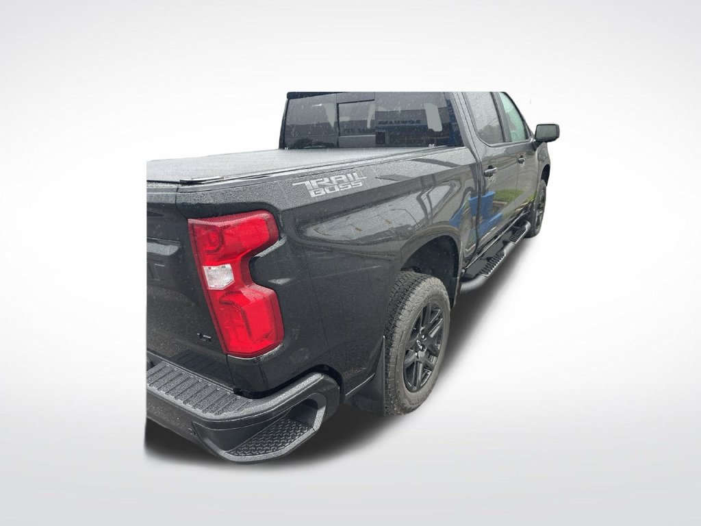 Used 2025 Chevrolet Silverado 1500 LT Trail Boss w/ LT Trail Boss Premium Package AWD/4WD image 5