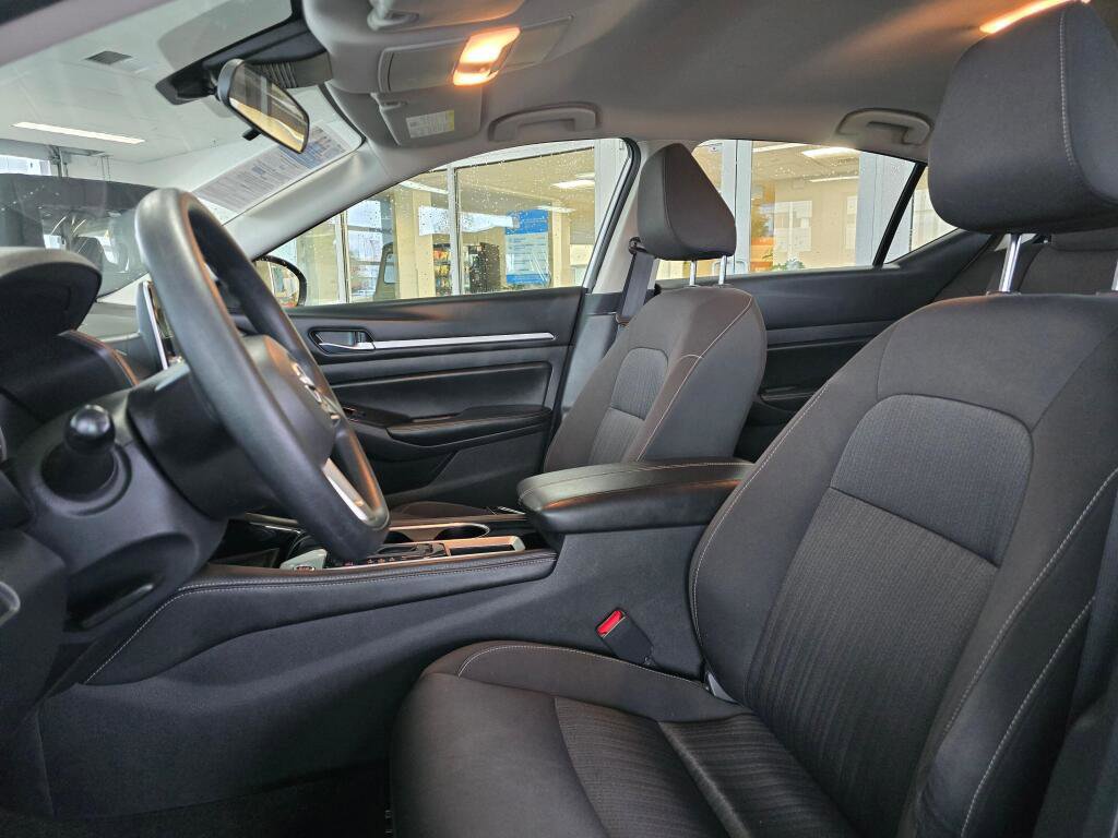 Used 2023 Nissan Altima 2.5 SV image 24