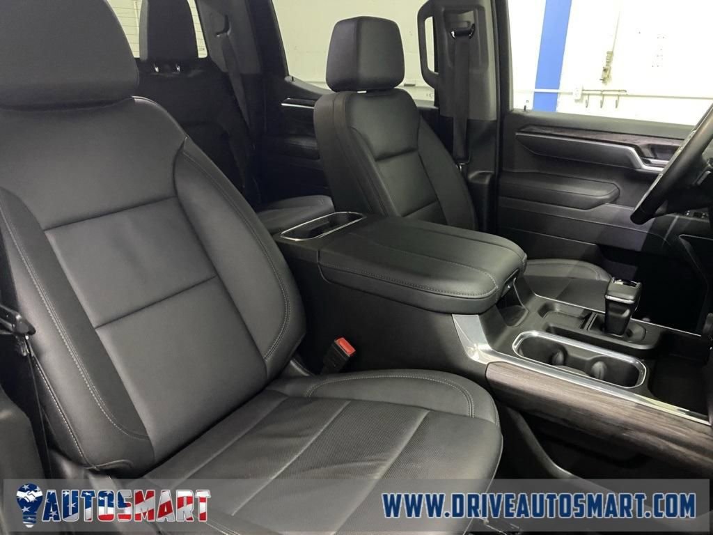 Used 2025 Chevrolet Silverado 1500 LTZ AWD/4WD image 16