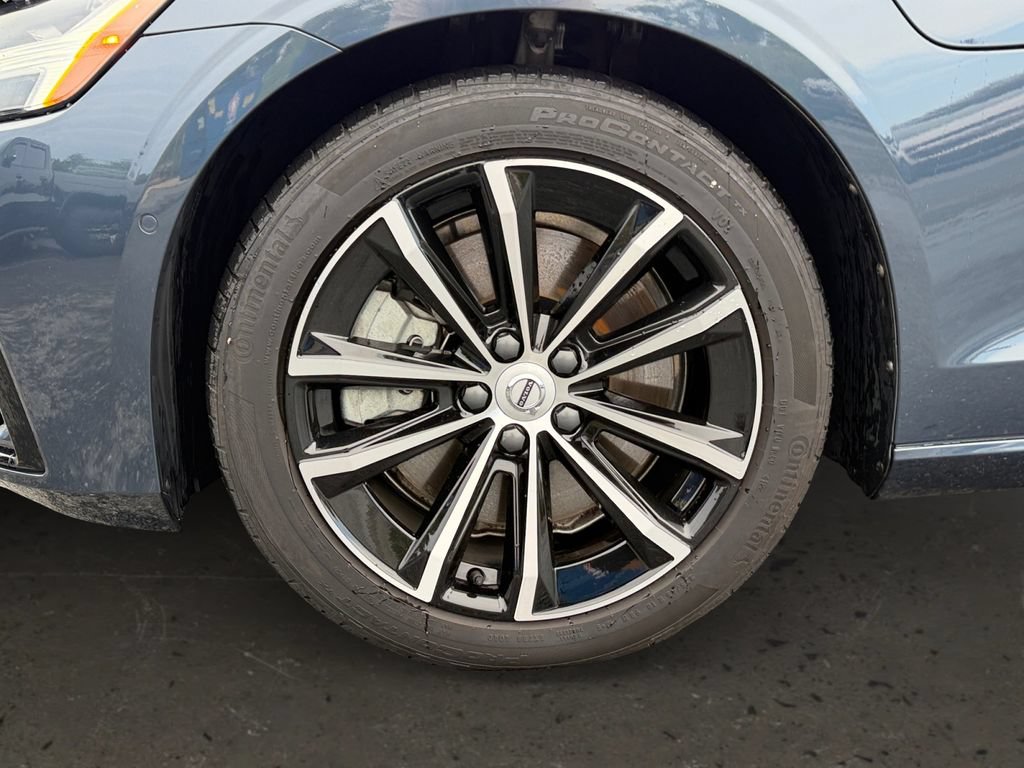 Certified 2023 Volvo S60 T8 Plus AWD/4WD image 27