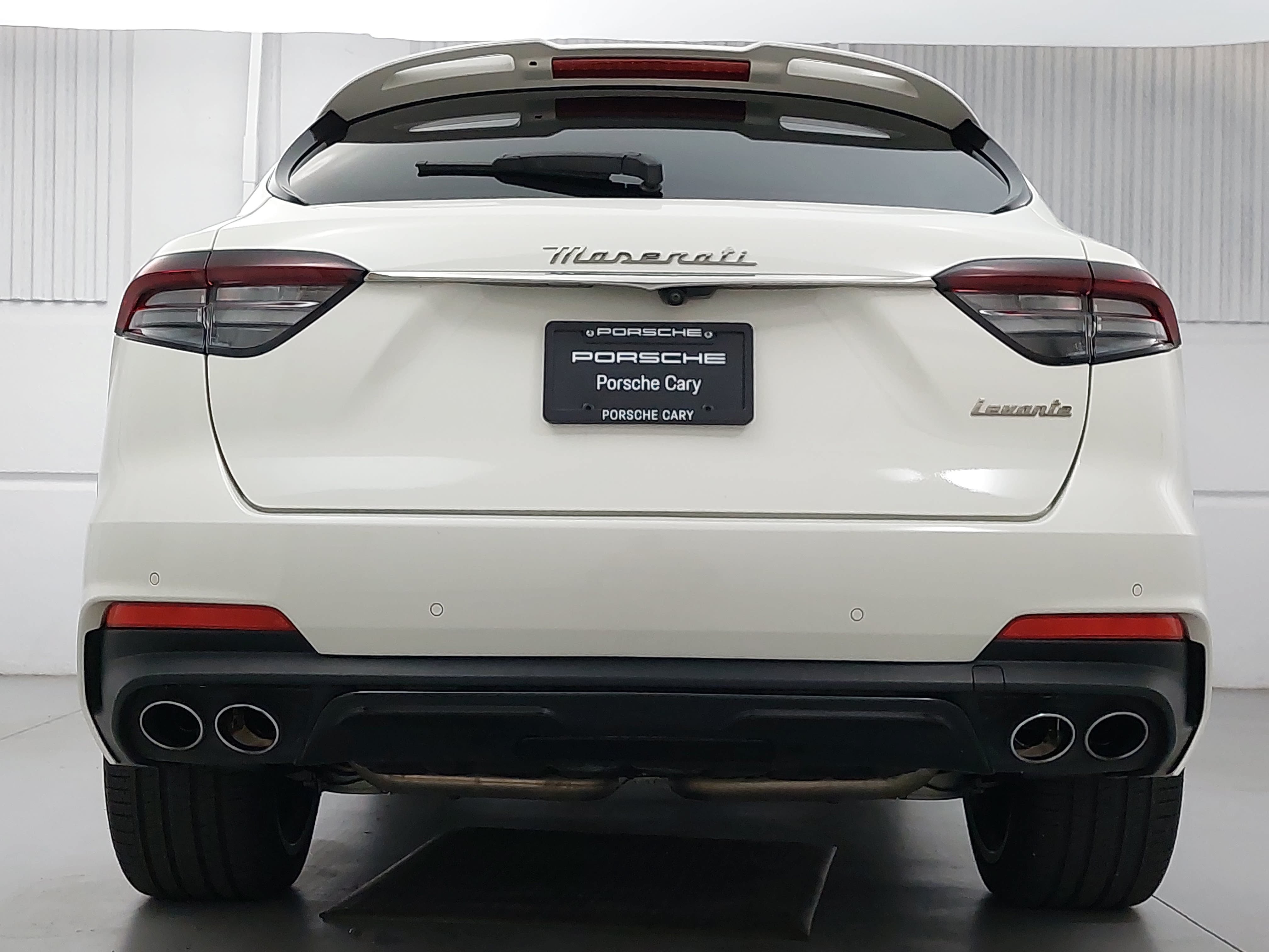 Used 2024 Maserati Levante Modena Ultima AWD/4WD image 6