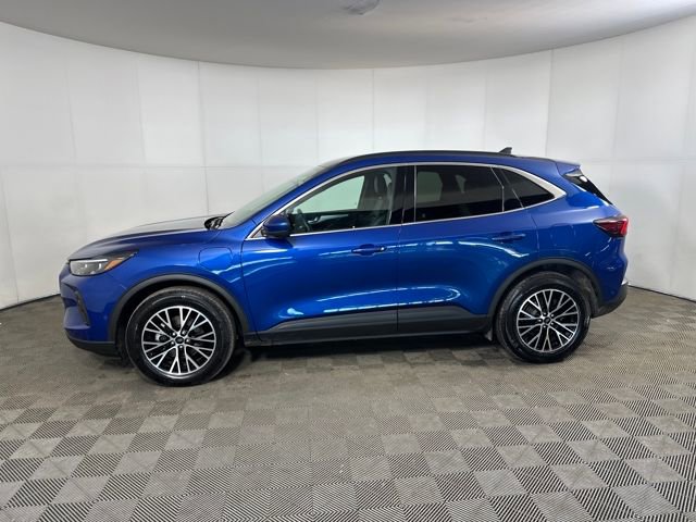 Used 2023 Ford Escape SE w/ PHEV Premium Package image 6
