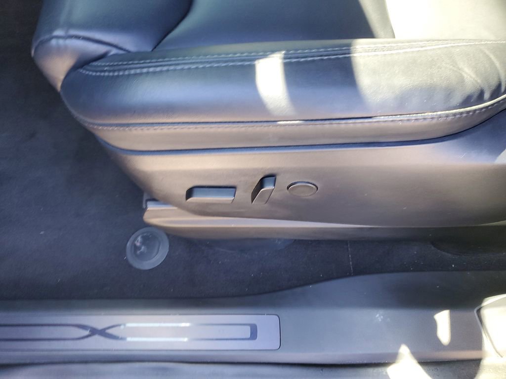 Used 2020 Tesla Model X Long Range image 23