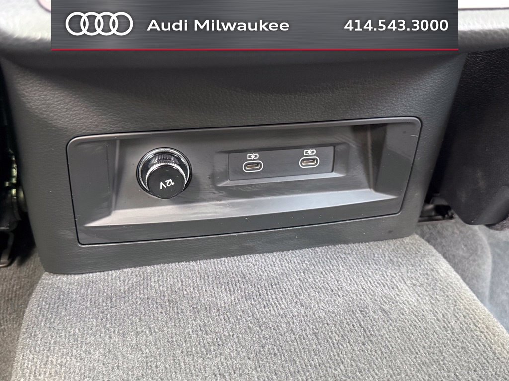 Used 2024 Audi SQ8 Prestige AWD/4WD image 39