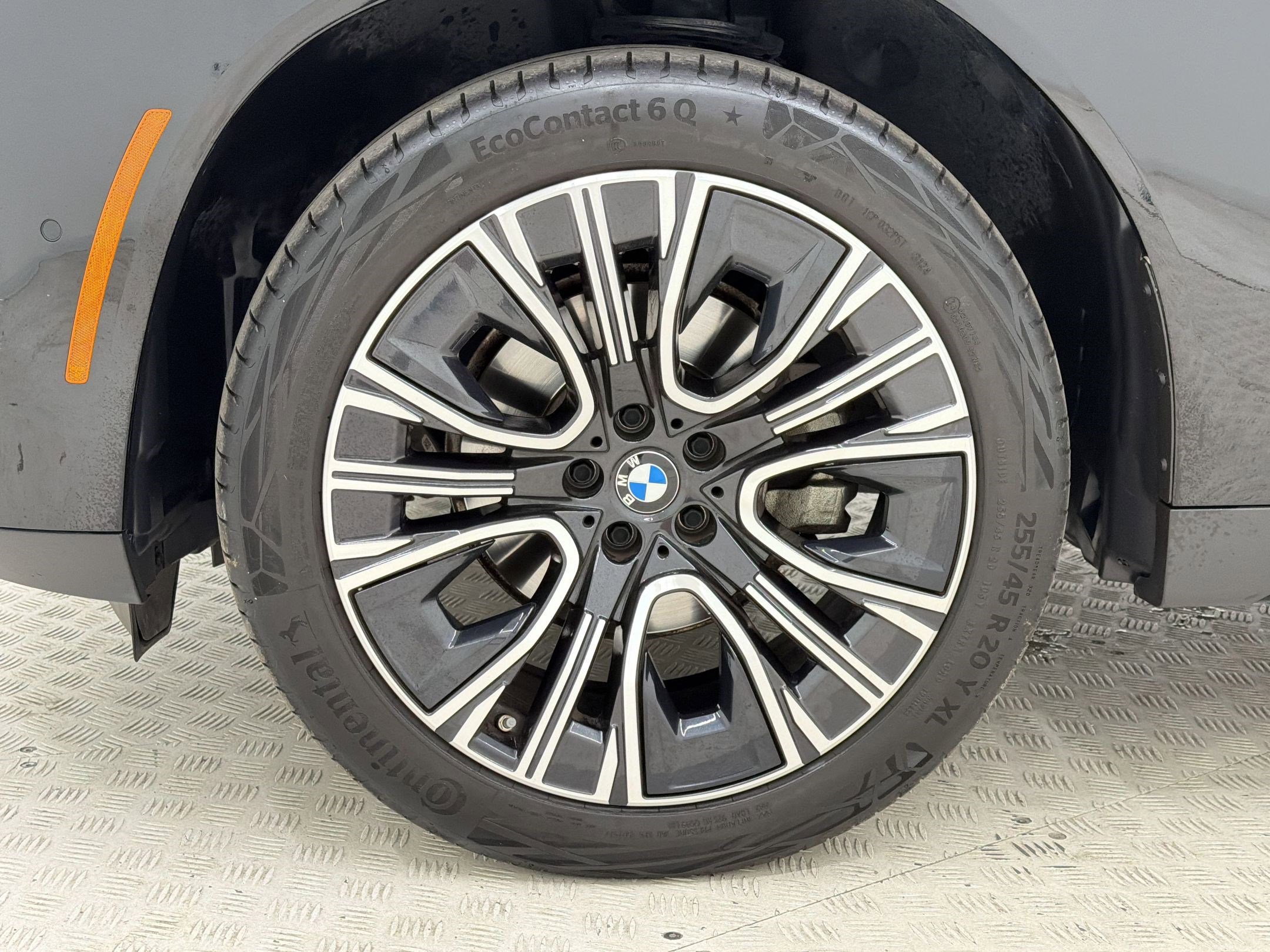 Certified 2025 BMW X3 xDrive30i w/ Premium Package image 12