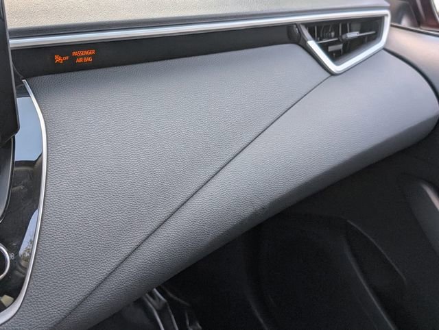 Used 2022 Toyota Corolla LE image 25