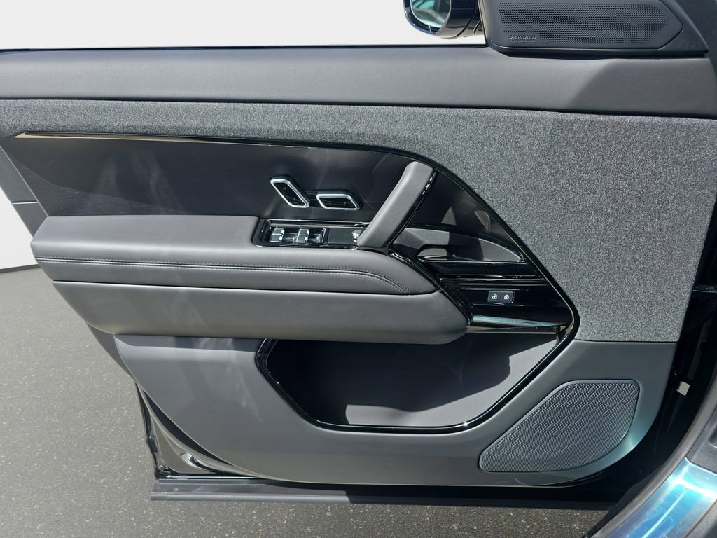 New 2026 Land Rover Range Rover Sport Dynamic SE AWD/4WD image 28