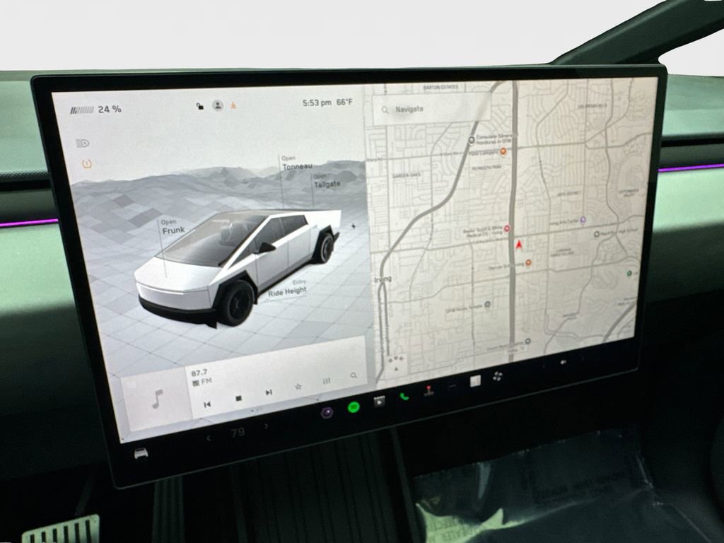 Used 2024 Tesla Cybertruck AWD Crew Cab image 57