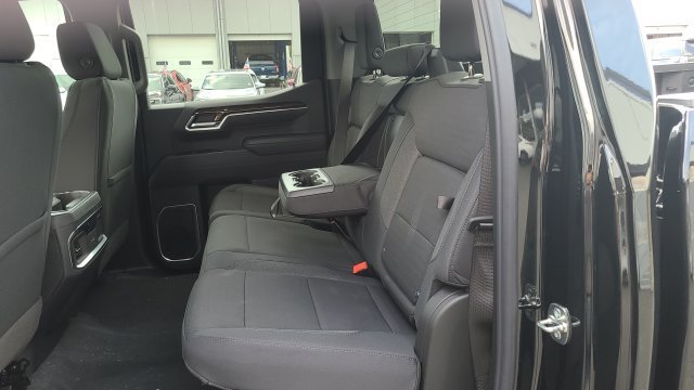New 2026 GMC Sierra 1500 Elevation w/ LPO, Elevation Black Package AWD/4WD image 21