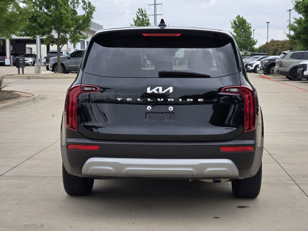 Certified 2022 Kia Telluride LX image 13