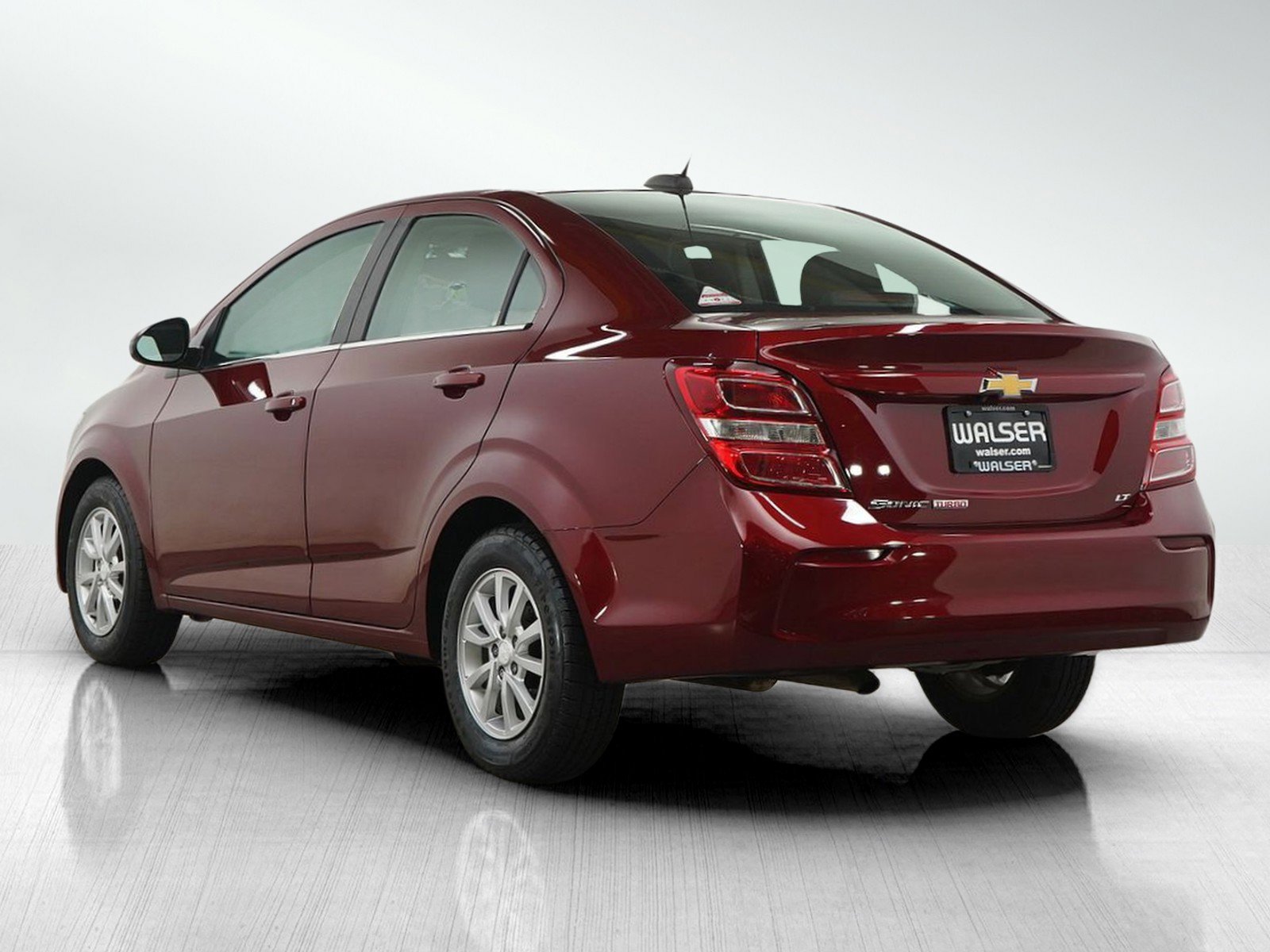 Used 2017 Chevrolet Sonic LT FWD image 3