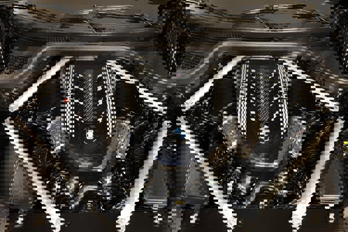 Used 2020 BMW X5 M50i w/ Premium Package image 36