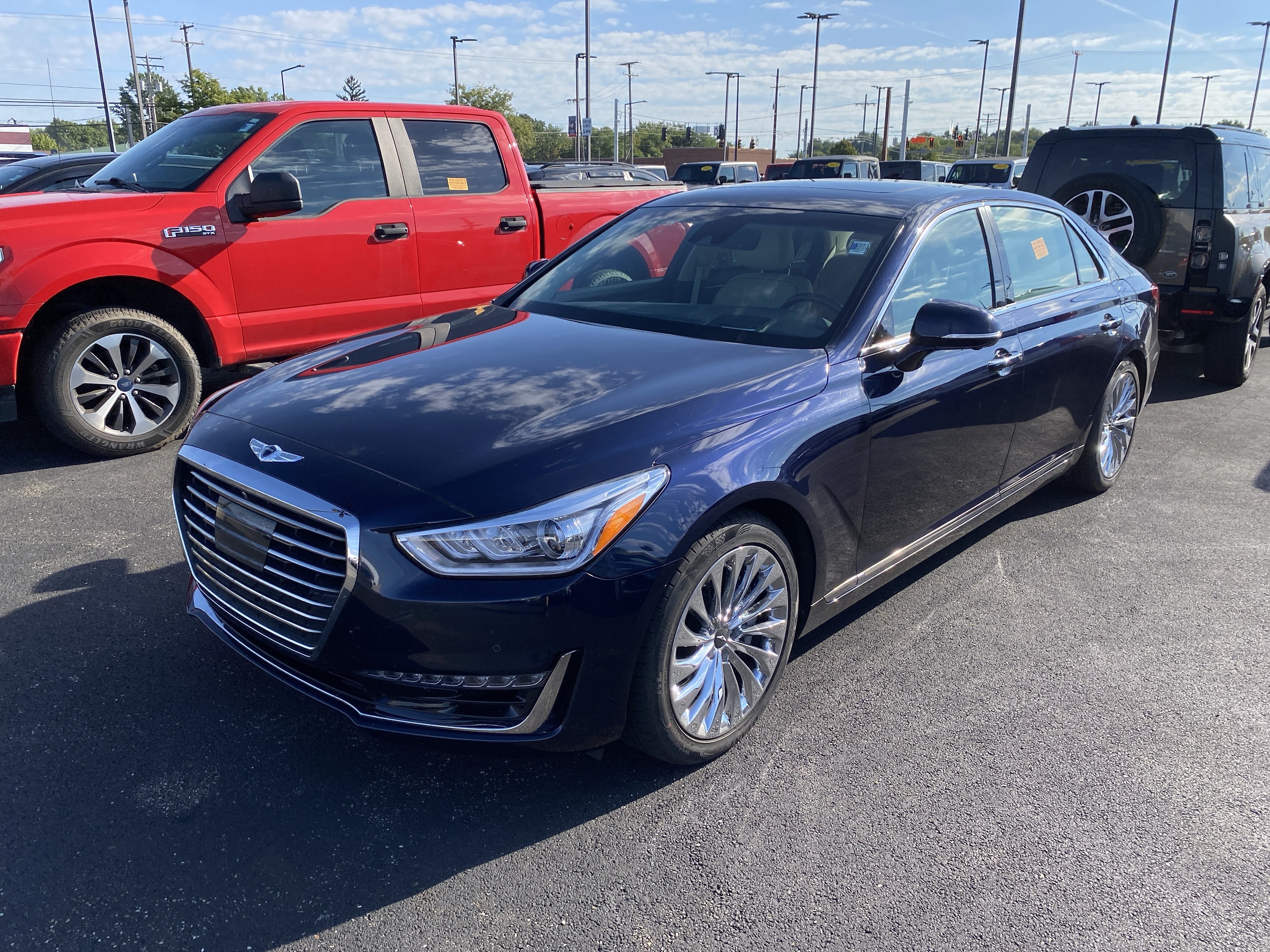 Used 2018 Genesis G90 5.0 Ultimate RWD image 4