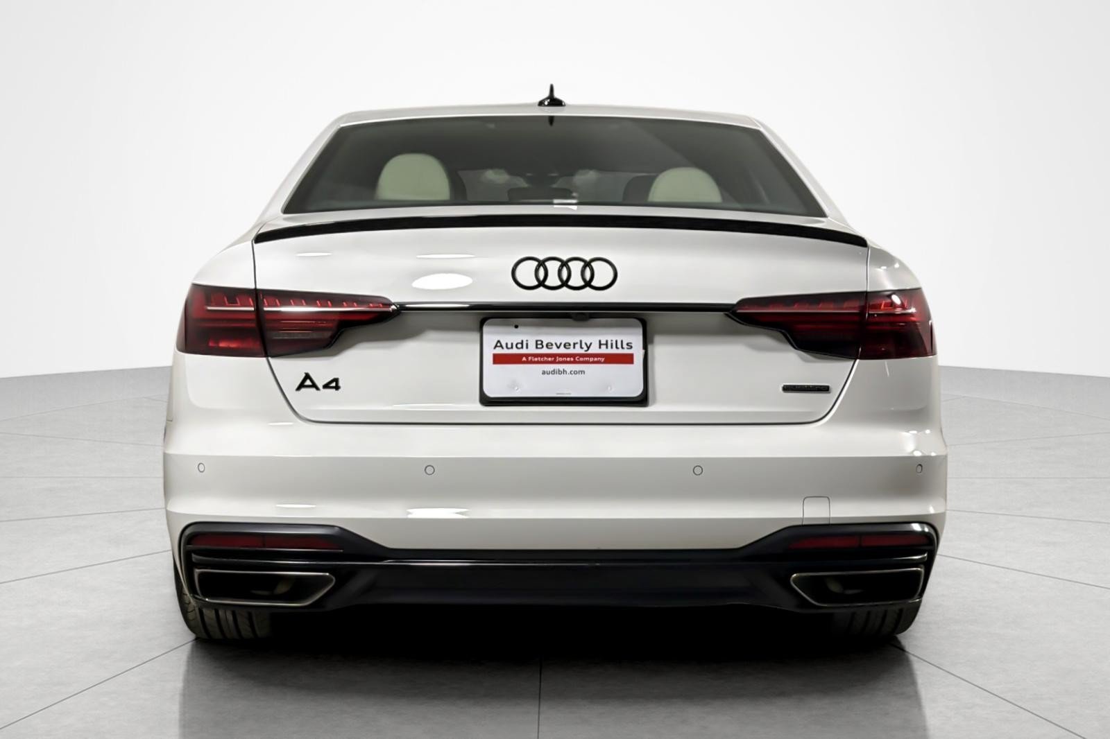 Used 2023 Audi A4 2.0T Premium Plus w/ Premium Plus Package AWD/4WD image 4