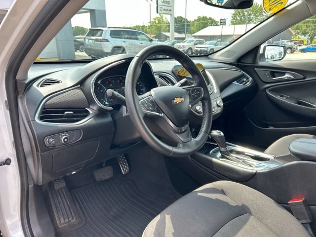Used 2016 Chevrolet Malibu LT FWD image 27