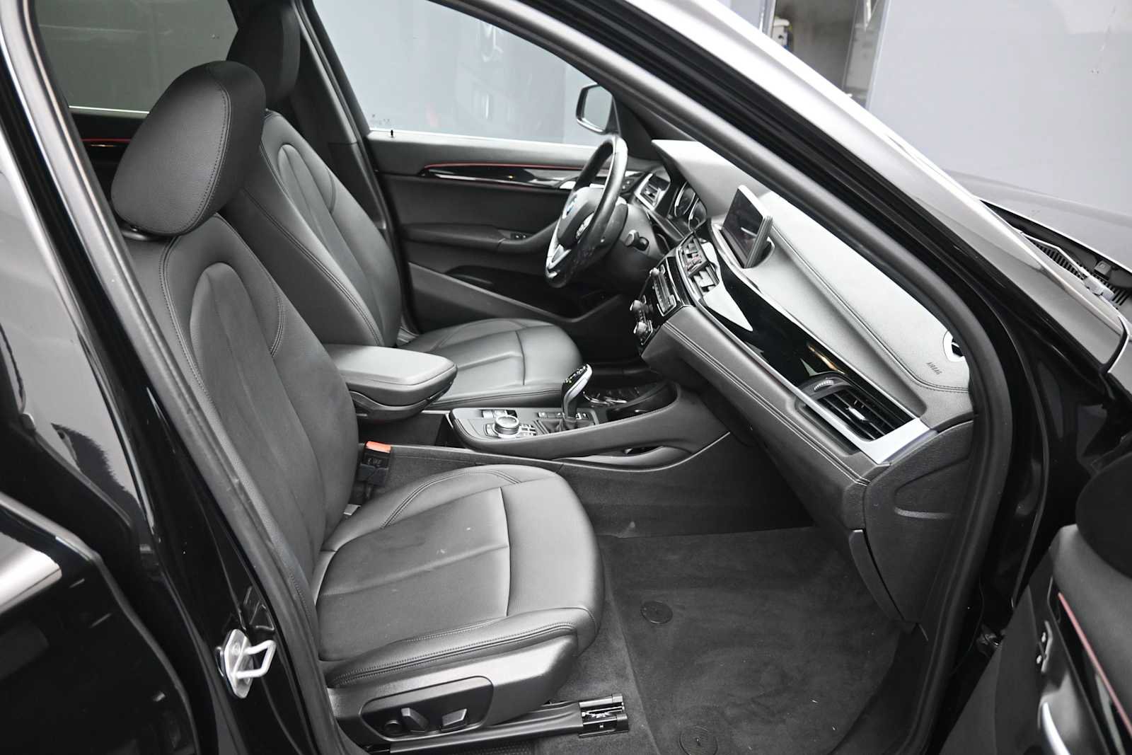 Used 2022 BMW X1 xDrive28i w/ Convenience Package AWD/4WD image 27