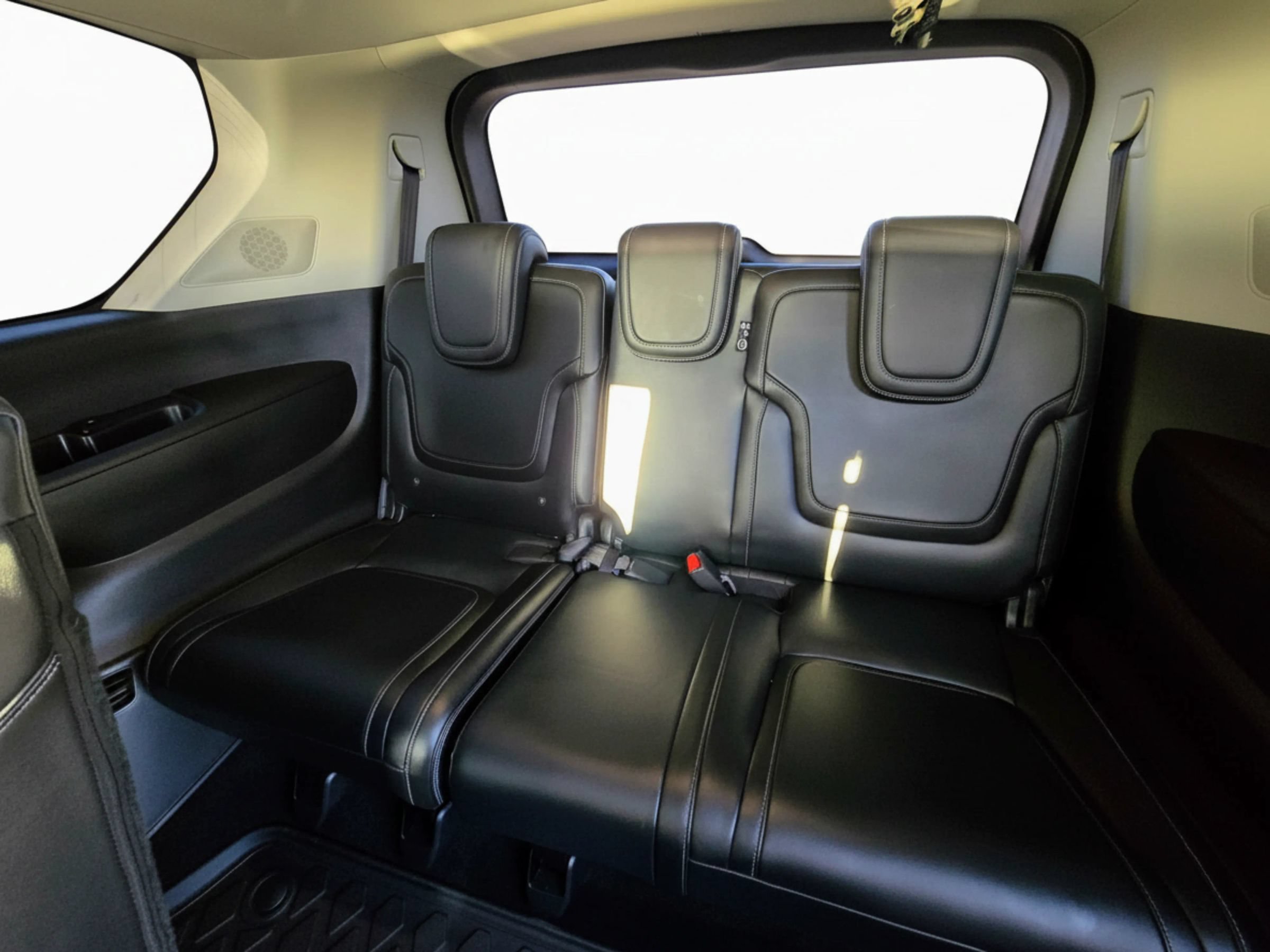 Used 2025 INFINITI QX80 Pure RWD image 17