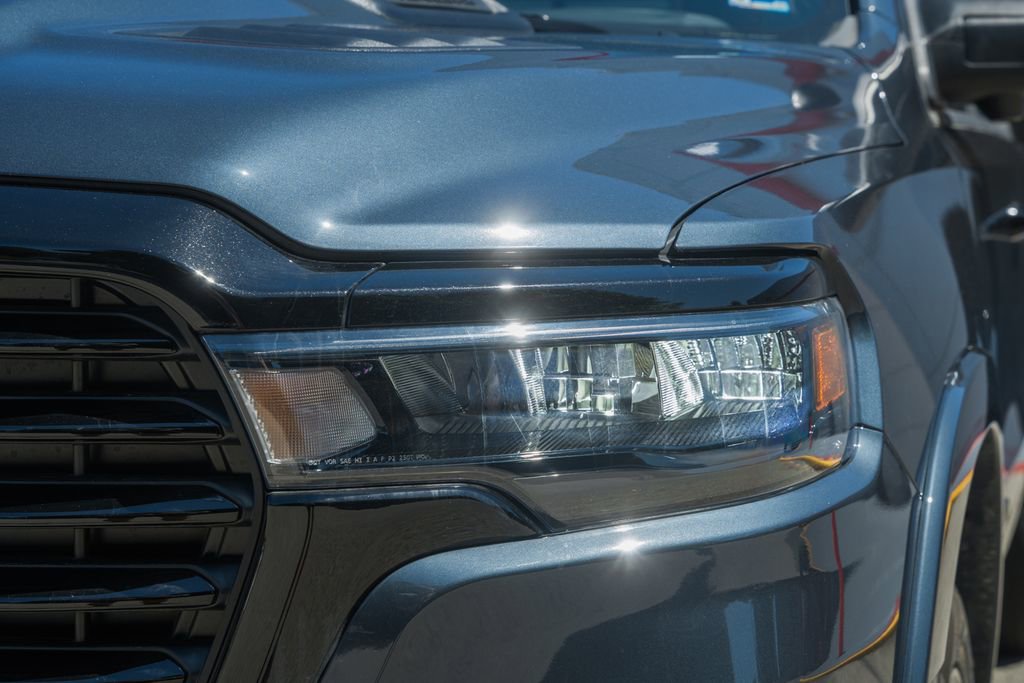 New 2026 RAM 1500 Laramie AWD/4WD image 13