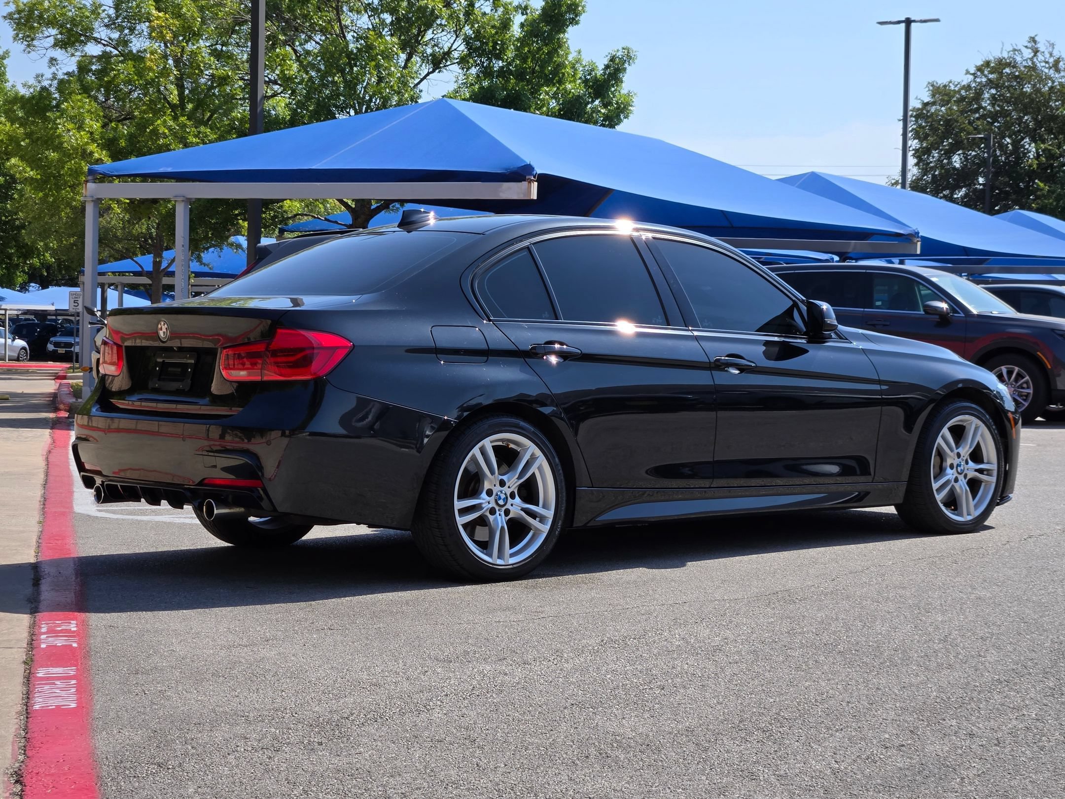 Used 2018 BMW 340i xDrive Sedan AWD/4WD image 3