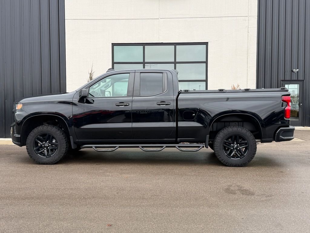 Used 2020 Chevrolet Silverado 1500 Custom Trail Boss w/ Custom Convenience Package image 2