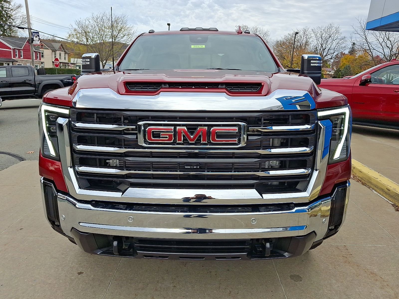 New 2026 GMC Sierra 2500 SLT w/ SLT Premium Package image 2