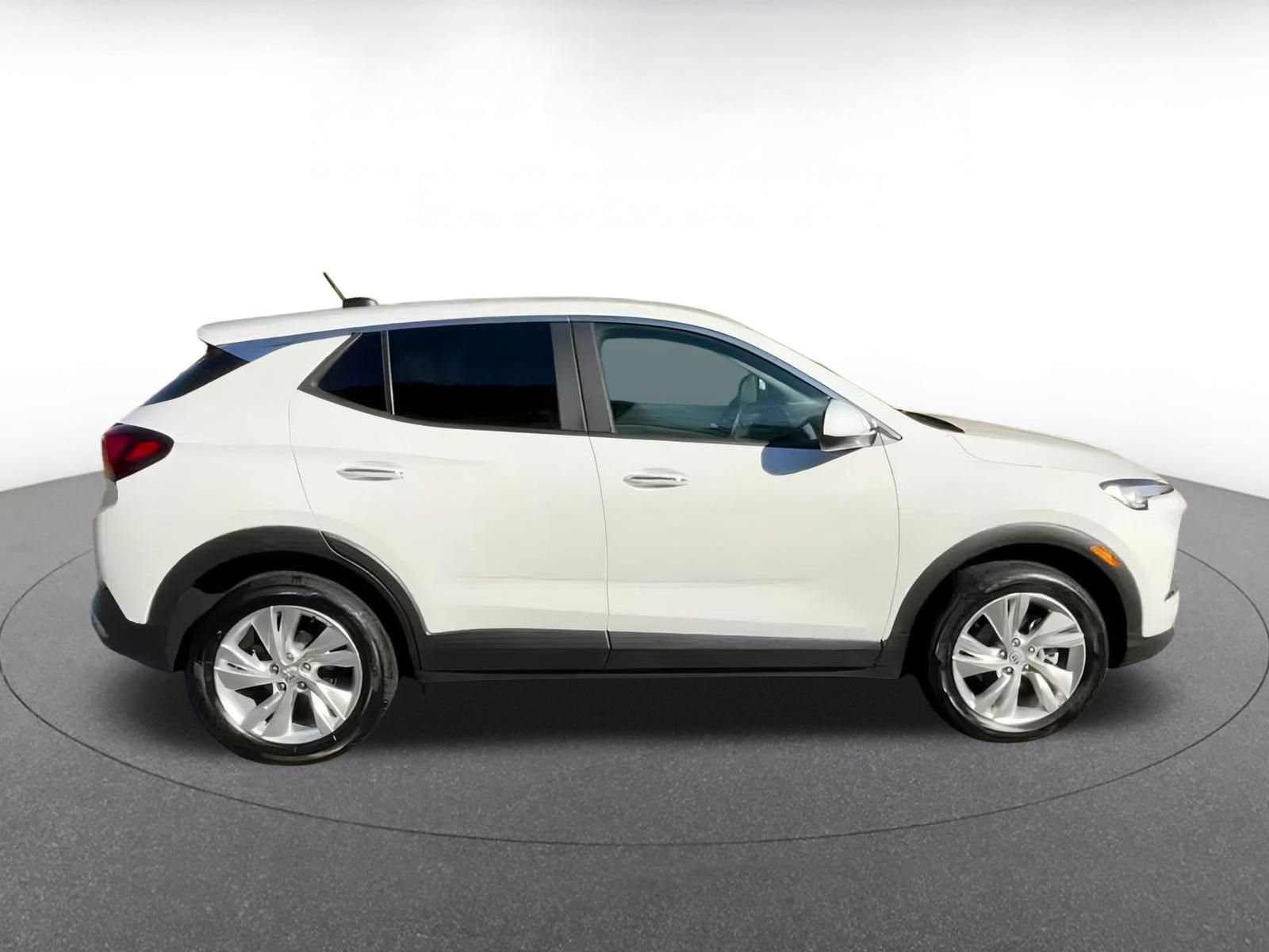 Used 2025 Buick Encore GX Preferred image 16