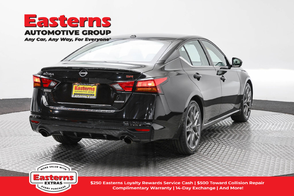 Used 2023 Nissan Altima 2.0 SR FWD image 6